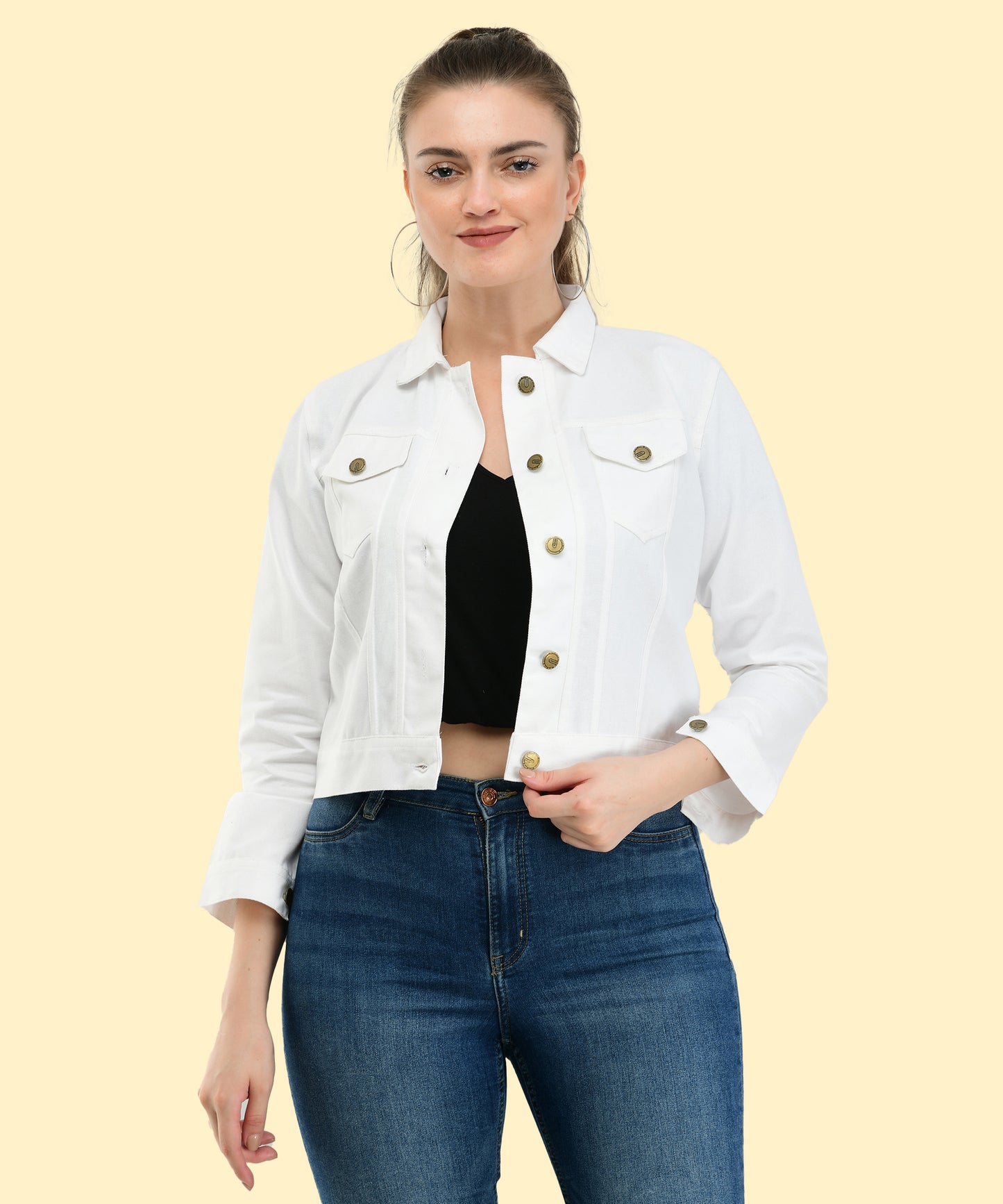 The Power of Simplicity – A White Jacket with Endless Styling Options