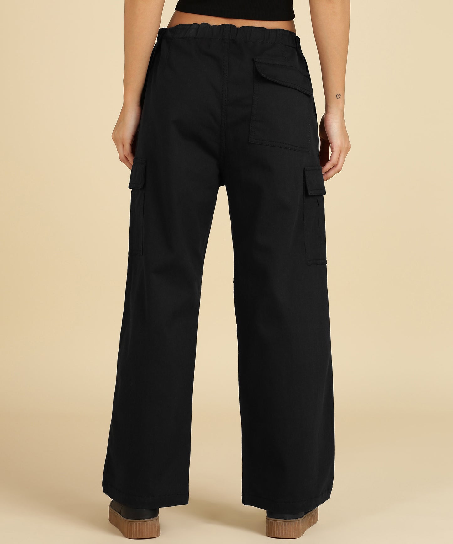 Utility Meets Fashion: Women’s Black Cargo Pants