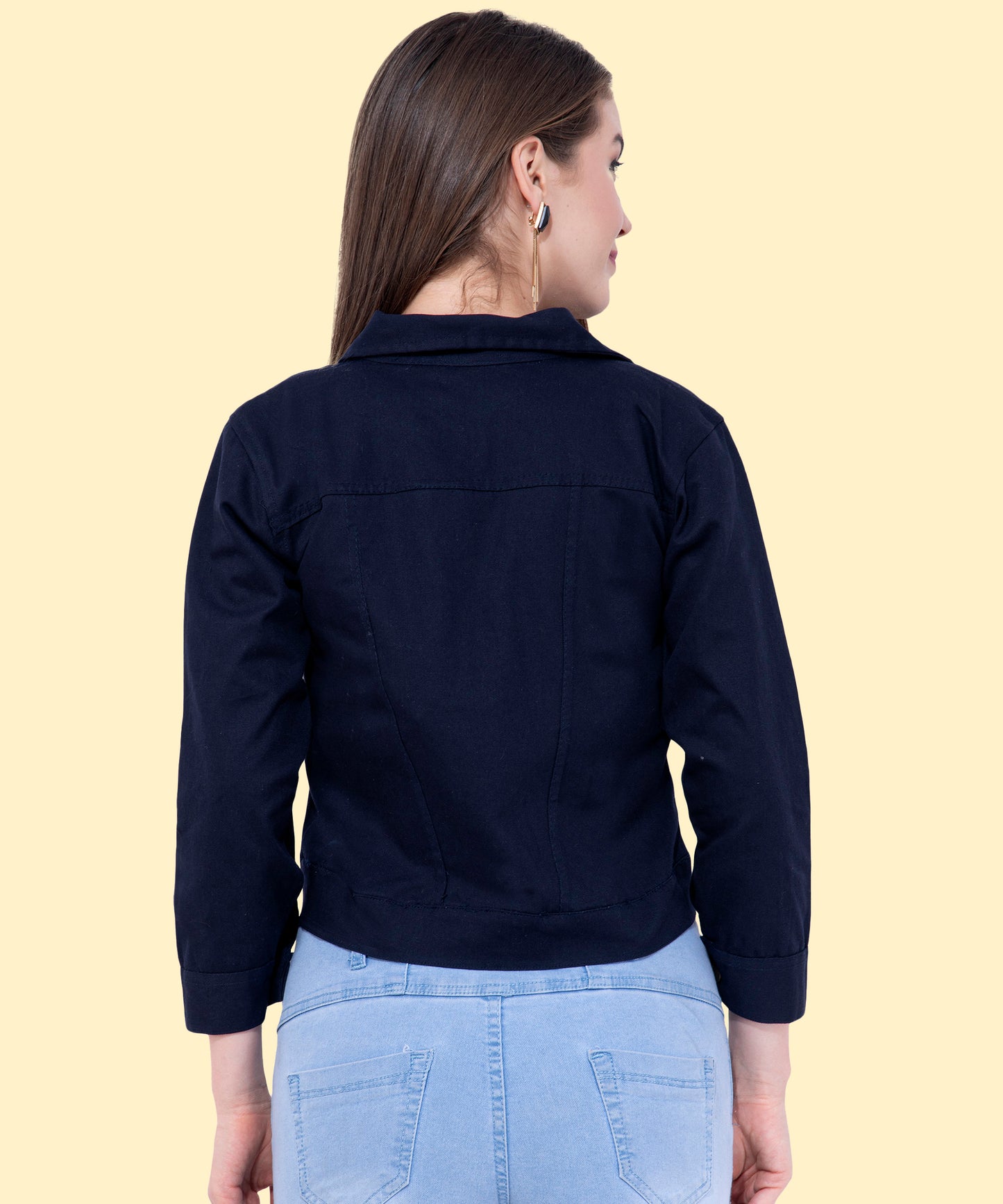 Effortless Chic: Women’s Cropped Navy-Blue Buttoned Jacket