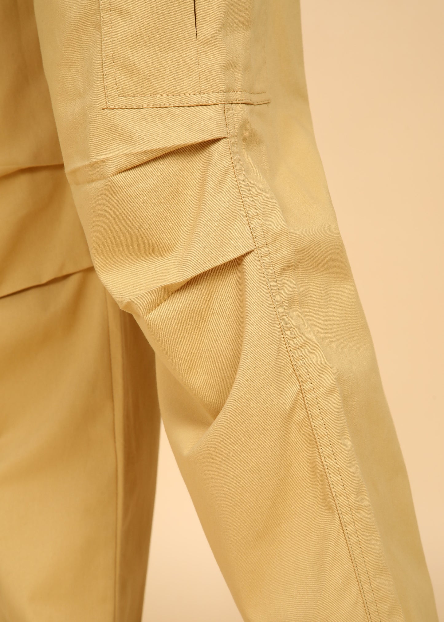 Men’s Classic Khaki Utility Cargo Pants – Comfort & Style Combined