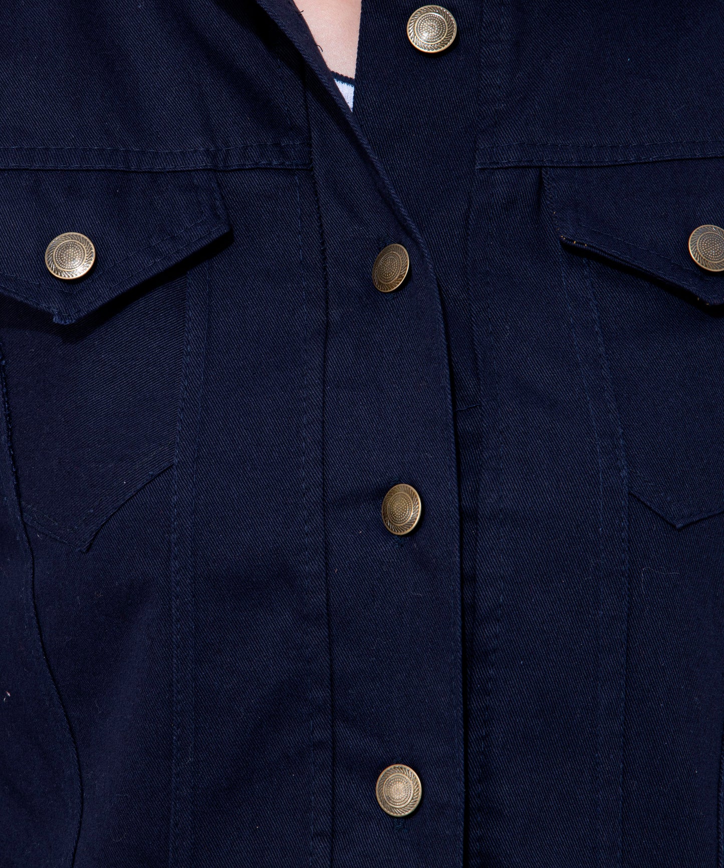 Effortless Chic: Women’s Cropped Navy-Blue Buttoned Jacket